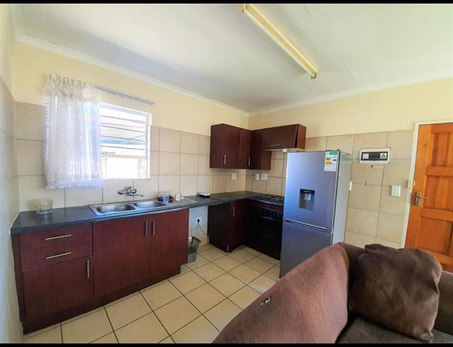 3 BEDROOM HOUSE FOR SALE IN KARENPARK